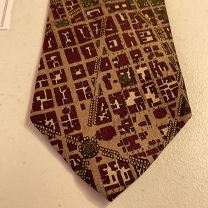 Civitas 💯 Silk Tie w/Washington DC City Scape. Burgundy/Beige
